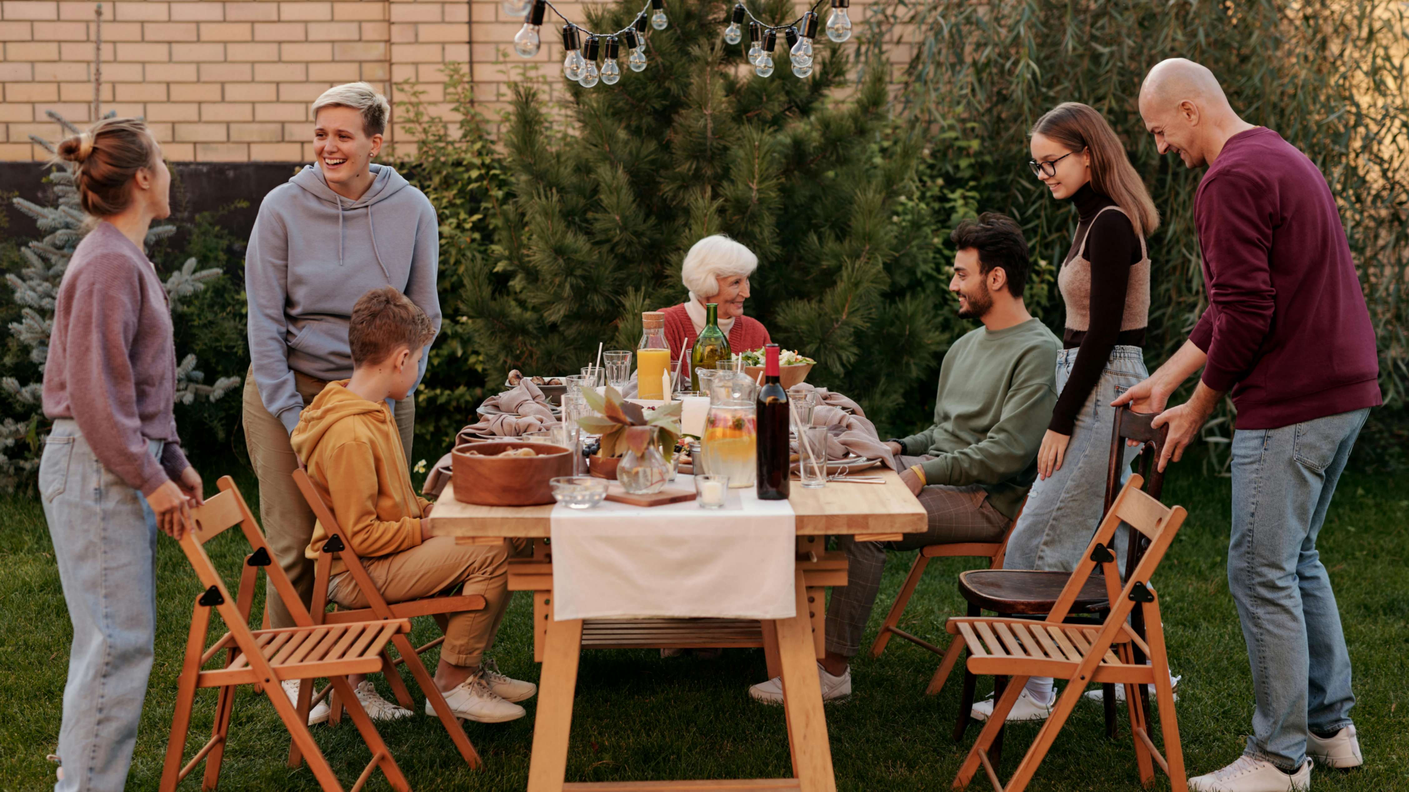 Long table for discussions | Climate Connect